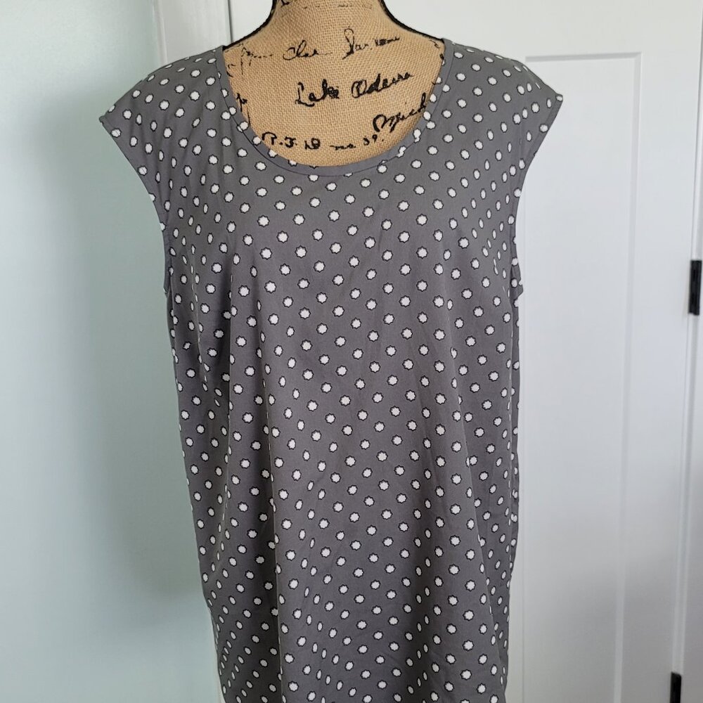 ***Merona Grey Polyester Sleeveless Blouse XXL***